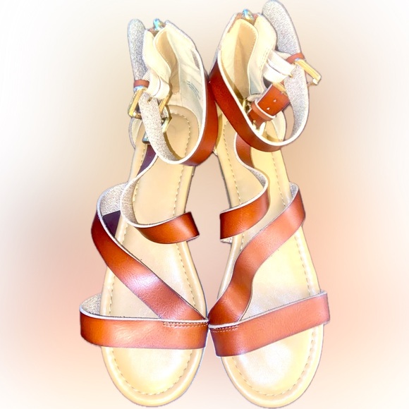 Comfort est. 1945 WOMENS Gladiator style Sandals. Size 8M - Picture 3 of 5